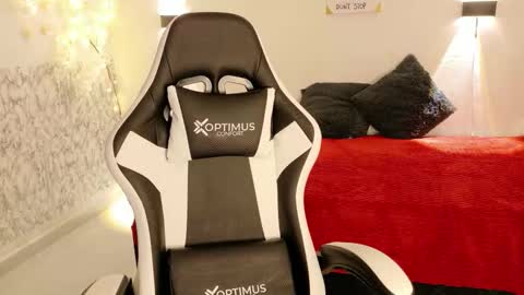 hanna_brownsxy online show from February 23, 2026, 4:21 am