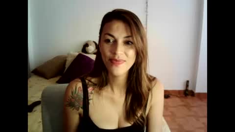 Snapshot of hanna_charming chatting on December 4, 2024, 4:38 pm Hanna charming online show from December 4, 2024, 4:38 pm