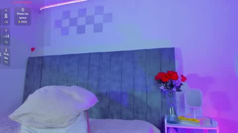 hanna_connorss online show from April 13, 2026, 9:53 pm