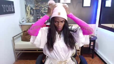 hanna_lamber online show from February 19, 2025, 6:00 am