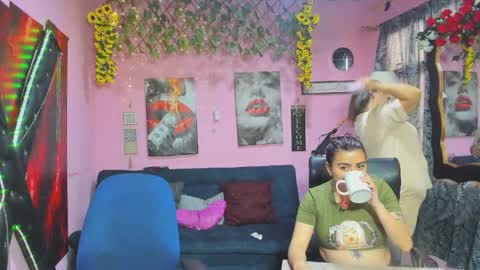 Snapshot of hanna_mature01 chatting on April 20, 2026, 12:19 pm Hanna online show from April 20, 2026, 12:19 pm