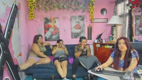 Snapshot of hanna_mature01 chatting on April 23, 2026, 12:29 pm Hanna online show from April 23, 2026, 12:29 pm