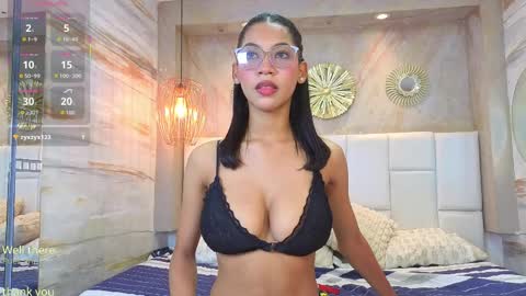 hanna_vic online show from April 12, 2026, 9:42 pm