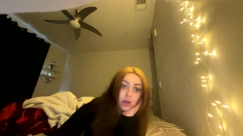 hannababy23 online show from October 14, 2025, 7:47 pm