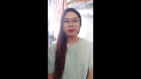Snapshot of hannabanana_ts chatting on May 9, 2026, 5:12 am Hannah online show from May 9, 2026, 5:12 am