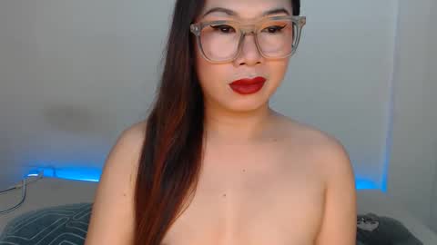 Snapshot of hannabanana_ts chatting on May 13, 2026, 6:33 am Hannah online show from May 13, 2026, 6:33 am