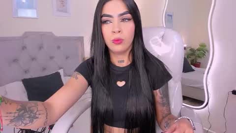 Snapshot of hannacolleman chatting on November 4, 2025, 8:08 pm Hanna online show from November 4, 2025, 8:08 pm