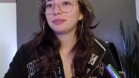 HannahHexx online show from March 28, 2026, 4:23 am