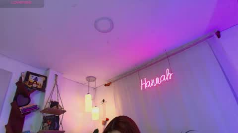 hannah_lovee online show from April 19, 2026, 3:17 am