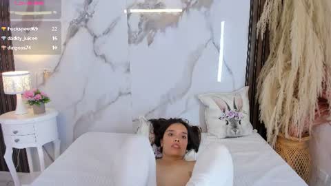 Hannahill69 online show from July 14, 2026, 10:21 am