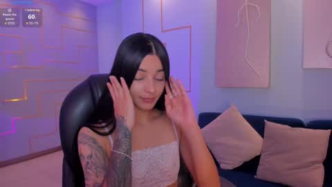 HANNAH J online show from February 5, 2025, 9:50 pm