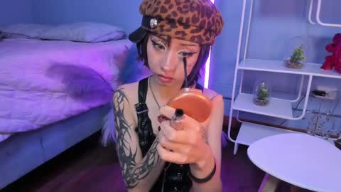 Snapshot of hannahpage chatting on April 24, 2026, 12:29 pm Hannah online show from April 24, 2026, 12:29 pm