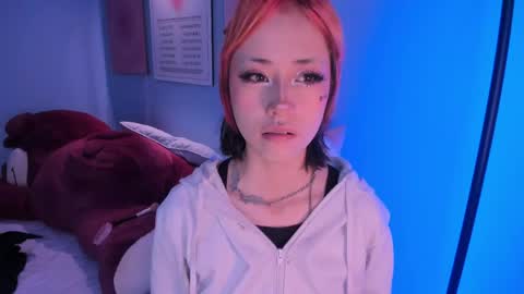 Snapshot of hannahpage chatting on May 22, 2026, 12:33 pm Hannah online show from May 22, 2026, 12:33 pm