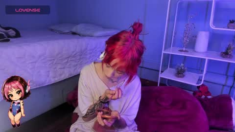 Snapshot of hannahpage chatting on May 26, 2026, 12:34 pm Hannah online show from May 26, 2026, 12:34 pm