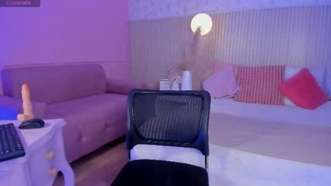 hannaprada1 online show from August 9, 2026, 8:19 am