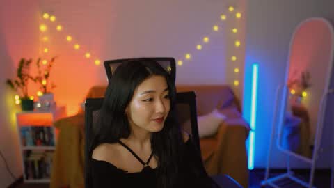 hannarosie online show from April 1, 2026, 7:55 pm