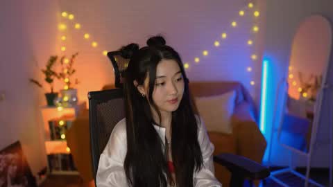 hannarosie online show from May 3, 2026, 7:42 pm