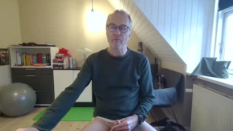 Snapshot of hanse_1 chatting on December 30, 2024, 10:53 am Hanse online show from December 30, 2024, 10:53 am