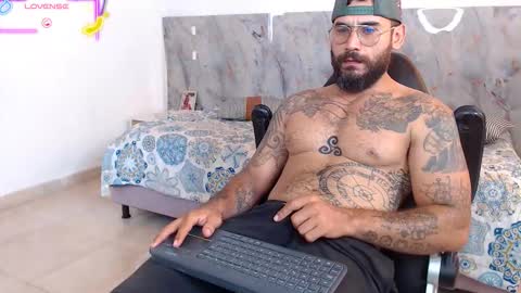 hanz_col online show from December 4, 2025, 7:11 pm