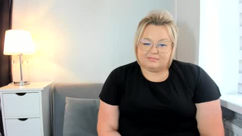 Snapshot of hanzelpretty chatting on July 31, 2026, 3:33 pm Hanzel online show from July 31, 2026, 3:33 pm