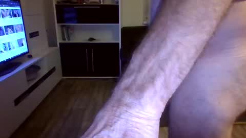 hanzik1954 online show from March 9, 2025, 5:49 pm