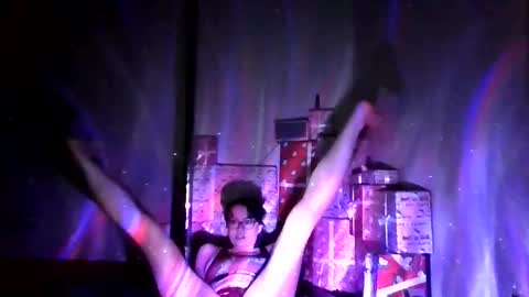 Maliboo online show from November 29, 2025, 3:42 am