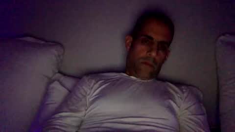 Snapshot of happy2334 chatting on February 4, 2026, 12:11 pm skysky6969 online show from February 4, 2026, 12:11 pm