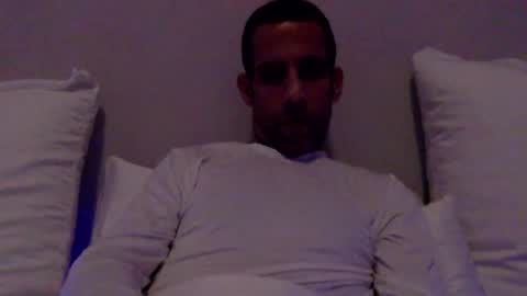 Snapshot of happy2334 chatting on July 2, 2026, 1:17 pm skysky6969 online show from July 2, 2026, 1:17 pm