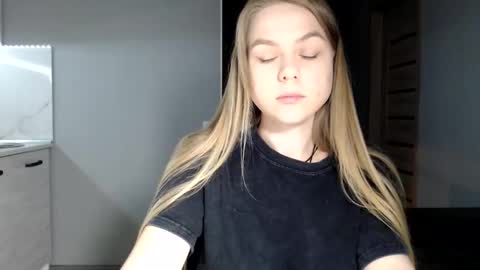 Snapshot of happy_fox_ chatting on February 10, 2026, 10:36 pm happy_fox_ online show from February 10, 2026, 10:36 pm