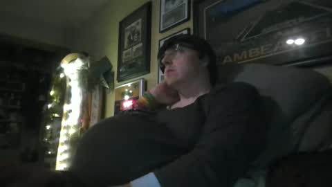 happynpregnant online show from December 1, 2024, 10:53 pm