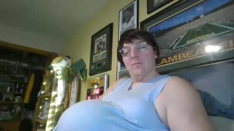 happynpregnant online show from March 9, 2025, 6:11 pm