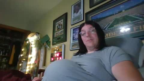 happynpregnant online show from September 14, 2025, 6:40 pm