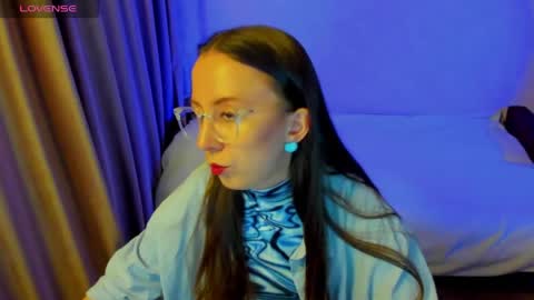 Stephanie online show from April 15, 2026, 7:58 pm