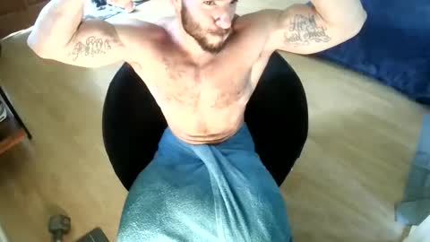 Leila online show from April 17, 2026, 8:34 pm