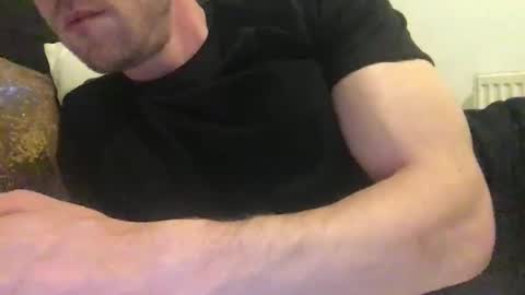 happytoplay22 online show from April 16, 2026, 6:52 pm