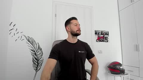 Snapshot of hard_chriss chatting on February 26, 2026, 9:19 am Hard Cock online show from February 26, 2026, 9:19 am