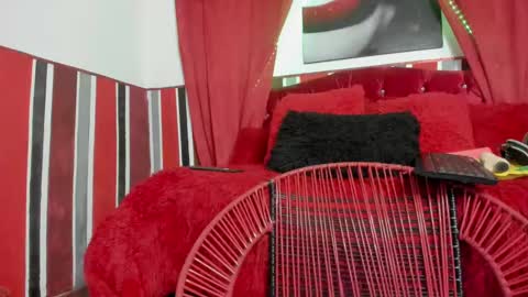 hardandsexyginna online show from February 26, 2025, 11:37 pm