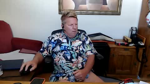 Snapshot of hardblondcouplehawaii chatting on March 3, 2026, 6:25 pm Steele and Cassie online show from March 3, 2026, 6:25 pm