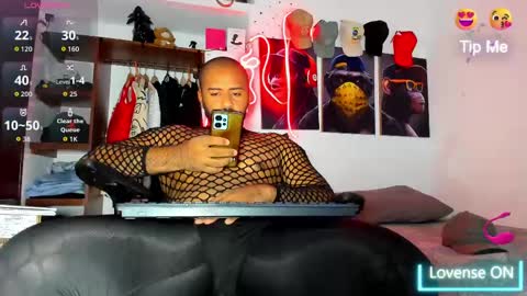 hardboy_latin online show from November 16, 2025, 2:50 am