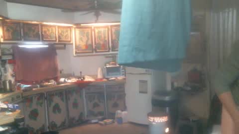 Snapshot of hardinhand44 chatting on December 8, 2024, 6:17 pm john nobles online show from December 8, 2024, 6:17 pm