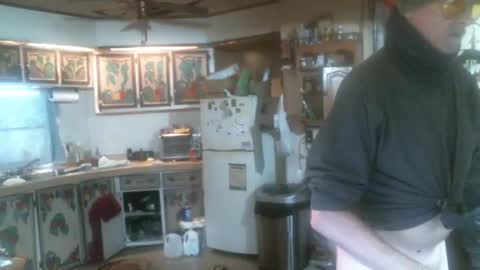 Snapshot of hardinhand44 chatting on February 17, 2025, 7:10 pm john nobles online show from February 17, 2025, 7:10 pm