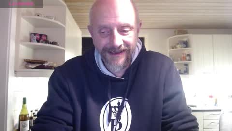 Snapshot of hardmrlazy chatting on December 23, 2024, 6:48 pm MrLazy online show from December 23, 2024, 6:48 pm