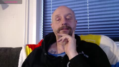 Snapshot of hardmrlazy chatting on December 31, 2024, 12:36 pm MrLazy online show from December 31, 2024, 12:36 pm