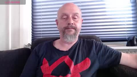 Snapshot of hardmrlazy chatting on September 9, 2025, 2:38 pm MrLazy online show from September 9, 2025, 2:38 pm