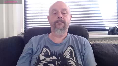 Snapshot of hardmrlazy chatting on September 26, 2025, 10:19 am MrLazy online show from September 26, 2025, 10:19 am