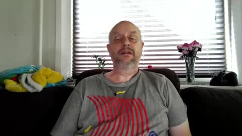 MrLazy online show from May 29, 2026, 8:23 am