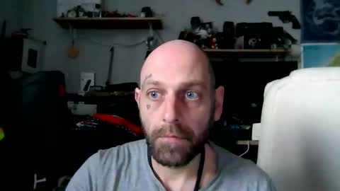 hardnhorny198 online show from March 17, 2026, 7:44 am