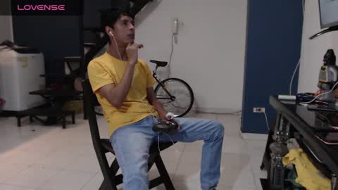 Andres Dean online show from February 20, 2025, 12:08 am