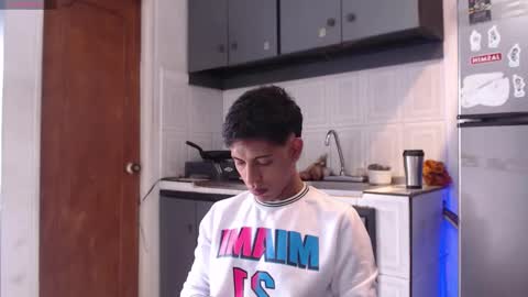 Andres Dean online show from December 21, 2025, 7:54 pm