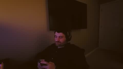 Snapshot of hardswtch chatting on December 11, 2024, 11:43 pm Tom online show from December 11, 2024, 11:43 pm